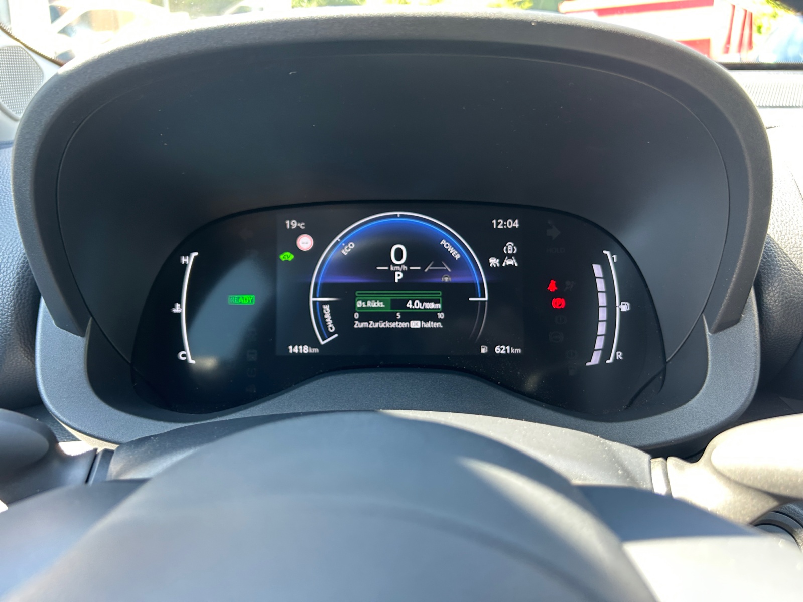 Foto 1 - Yaris 1.5 Hybrid Teamplayer ACC AUT, schneeweiß